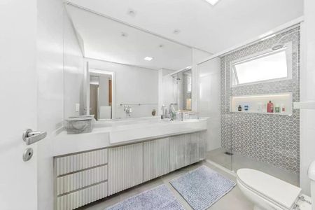 Apartamento à venda com 162m², 3 quartos e 3 vagas