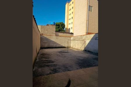 Casa à venda com 240m², 2 quartos e 4 vagas
