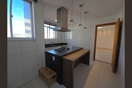 Apartamento à venda com 186m², 3 quartos e 3 vagas