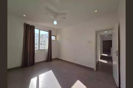 Apartamento à venda com 80m², 2 quartos e sem vaga