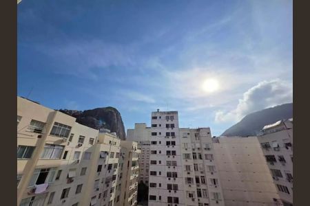 Apartamento à venda com 80m², 2 quartos e sem vaga