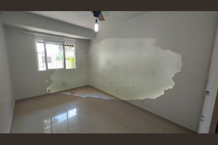Casa à venda com 106m², 3 quartos e 2 vagas
