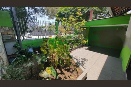 Casa à venda com 106m², 3 quartos e 2 vagas