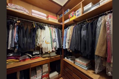 Apartamento à venda com 210m², 4 quartos e 3 vagas