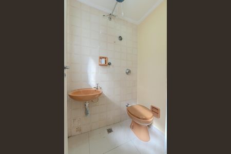Apartamento para alugar com 90m², 2 quartos e 1 vaga Apartamento para alugar com 90m², 2 quartos e 1 vagaBanheiro de serviço