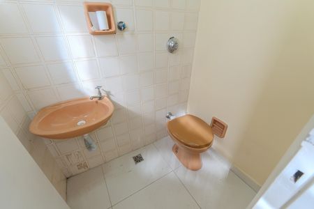 Apartamento para alugar com 90m², 2 quartos e 1 vaga Apartamento para alugar com 90m², 2 quartos e 1 vagaBanheiro de serviço