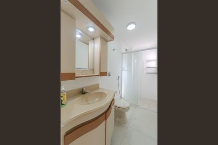 Apartamento para alugar com 90m², 2 quartos e 1 vaga Apartamento para alugar com 90m², 2 quartos e 1 vagaBanheiro