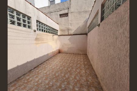 Casa à venda com 106m², 2 quartos e 2 vagas