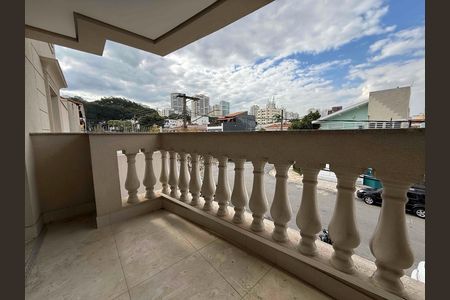 Apartamento para alugar com 80m², 2 quartos e 1 vaga