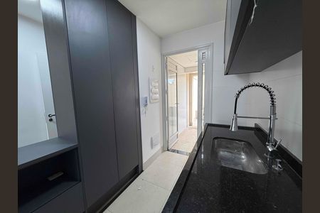 Apartamento para alugar com 80m², 2 quartos e 1 vaga