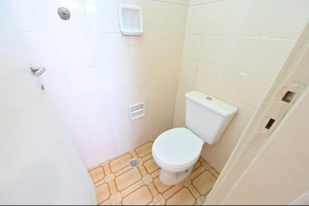 Apartamento para alugar com 74m², 2 quartos e 1 vagaBanheiro de serviço