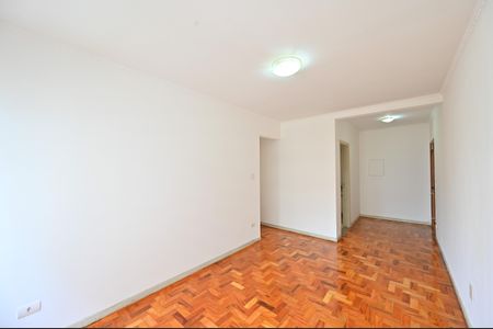 Apartamento para alugar com 74m², 2 quartos e 1 vagaSala