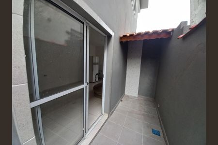 Casa para alugar com 80m², 2 quartos e sem vagaVaranda