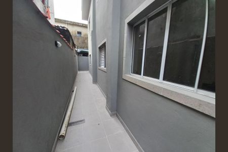 Casa para alugar com 80m², 2 quartos e sem vagaVaranda