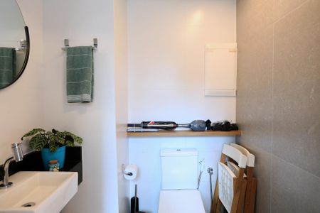 Apartamento para alugar com 150m², 2 quartos e 2 vagas Apartamento para alugar com 150m², 2 quartos e 2 vagasBanheiro de serviço