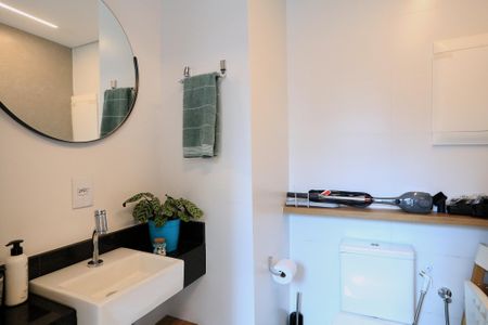 Apartamento para alugar com 150m², 2 quartos e 2 vagas Apartamento para alugar com 150m², 2 quartos e 2 vagasBanheiro de serviço