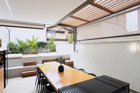 Apartamento para alugar com 150m², 2 quartos e 2 vagas Apartamento para alugar com 150m², 2 quartos e 2 vagasVaranda gourmet