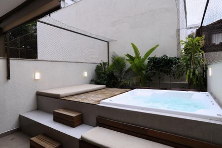 Apartamento para alugar com 150m², 2 quartos e 2 vagas Apartamento para alugar com 150m², 2 quartos e 2 vagasVaranda gourmet