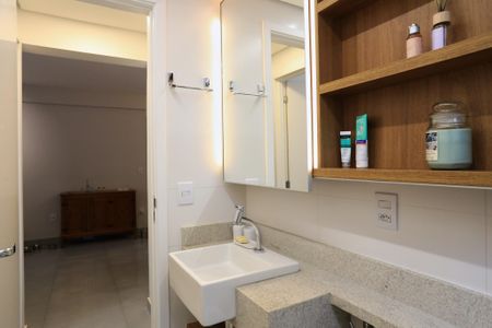 Apartamento para alugar com 150m², 2 quartos e 2 vagas Apartamento para alugar com 150m², 2 quartos e 2 vagasBanheiro