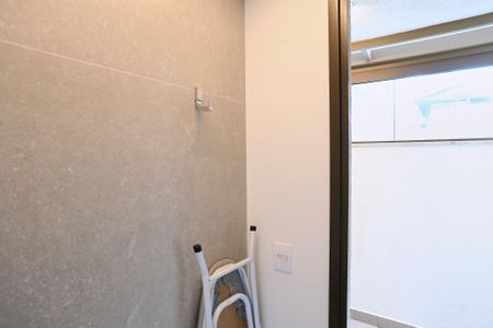 Apartamento para alugar com 150m², 2 quartos e 2 vagas Apartamento para alugar com 150m², 2 quartos e 2 vagasBanheiro de serviço