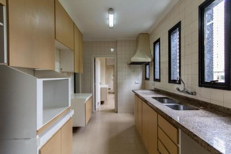 Apartamento à venda com 185m², 3 quartos e 3 vagas