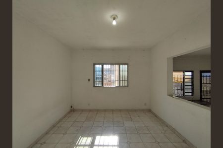 Casa para alugar com 60m², 3 quartos e sem vaga Casa para alugar com 60m², 3 quartos e sem vagaSala
