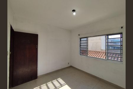 Casa para alugar com 60m², 3 quartos e sem vaga Casa para alugar com 60m², 3 quartos e sem vagaQuarto