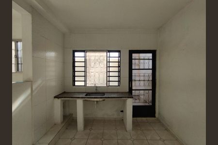 Casa para alugar com 60m², 3 quartos e sem vaga Casa para alugar com 60m², 3 quartos e sem vagaCozinha - Torneira