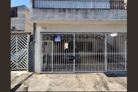 Casa para alugar com 60m², 3 quartos e sem vaga Casa para alugar com 60m², 3 quartos e sem vagaFachada