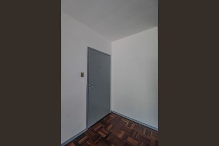 Sala de apartamento para alugar com 3 quartos, 80m² em Partenon, Porto Alegre