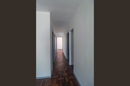 Corredor de apartamento para alugar com 3 quartos, 80m² em Partenon, Porto Alegre