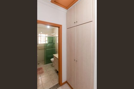 Casa à venda com 184m², 3 quartos e 1 vaga