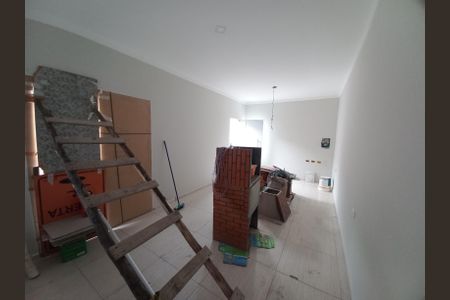 Sala de casa para alugar com 2 quartos, 80m² em Parque Bitaru, São Vicente