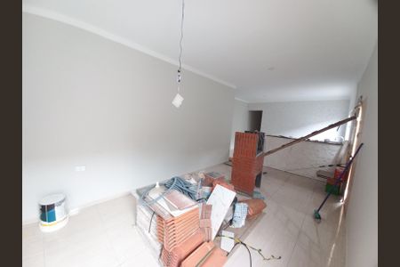 Sala de casa para alugar com 2 quartos, 80m² em Parque Bitaru, São Vicente