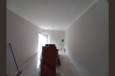 Sala de casa para alugar com 2 quartos, 80m² em Parque Bitaru, São Vicente