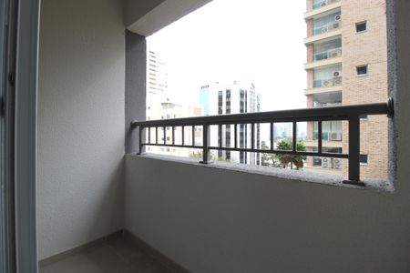 Varanda de kitnet/studio à venda com 1 quarto, 24m² em Vila Nova Conceição, São Paulo