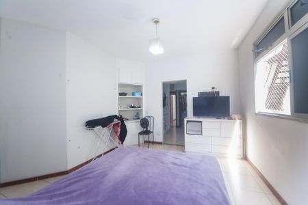 Apartamento para alugar com 200m², 3 quartos e 2 vagassuite 