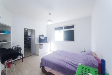 Apartamento para alugar com 200m², 3 quartos e 2 vagassuite 
