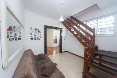 Apartamento para alugar com 200m², 3 quartos e 2 vagassala 2