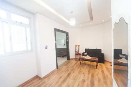 Apartamento para alugar com 200m², 3 quartos e 2 vagassala