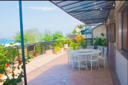 Apartamento à venda com 527m², 4 quartos e 4 vagasFoto 02