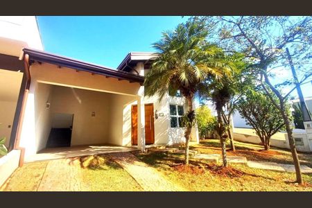 Casa de condomínio para alugar com 180m², 3 quartos e 2 vagas