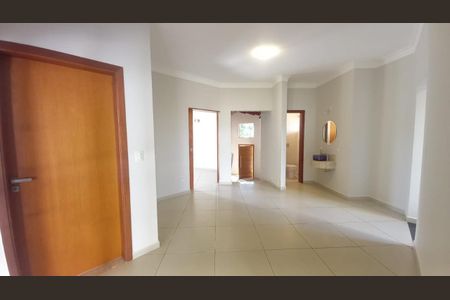Casa de condomínio para alugar com 180m², 3 quartos e 2 vagas