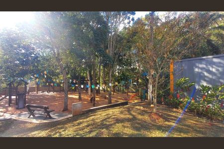 Casa de condomínio para alugar com 180m², 3 quartos e 2 vagas