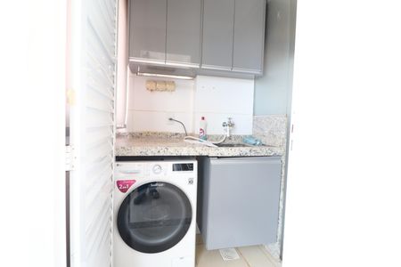 Apartamento para alugar com 55m², 2 quartos e 1 vagaÁrea de Serviço