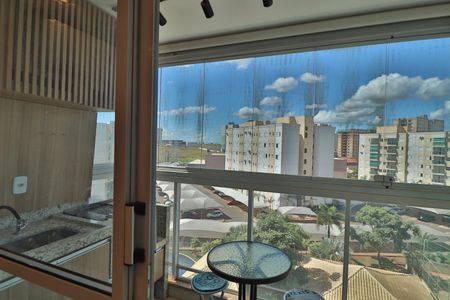 Varanda gourmet de apartamento para alugar com 2 quartos, 55m² em Grand Ville, Uberlândia