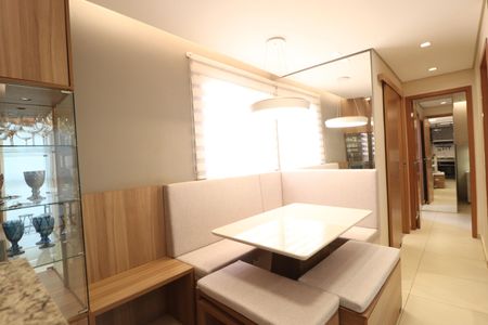 Apartamento para alugar com 55m², 2 quartos e 1 vagaSala