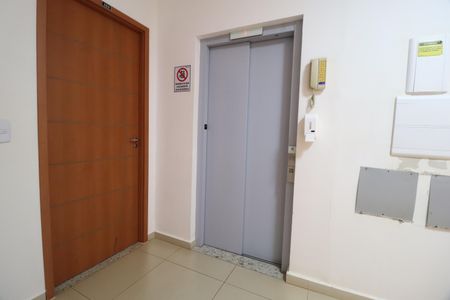 Apartamento para alugar com 55m², 2 quartos e 1 vagaElevador