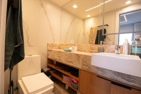 Apartamento para alugar com 187m², 3 quartos e 2 vagas Apartamento para alugar com 187m², 3 quartos e 2 vagasBanheiro da Suíte 1