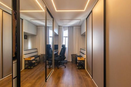 Apartamento para alugar com 187m², 3 quartos e 2 vagas Apartamento para alugar com 187m², 3 quartos e 2 vagasQuarto 2 - Suíte